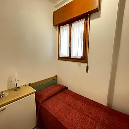 Tranquil For 3 Guests By Beahostrentals 3* 비비오네